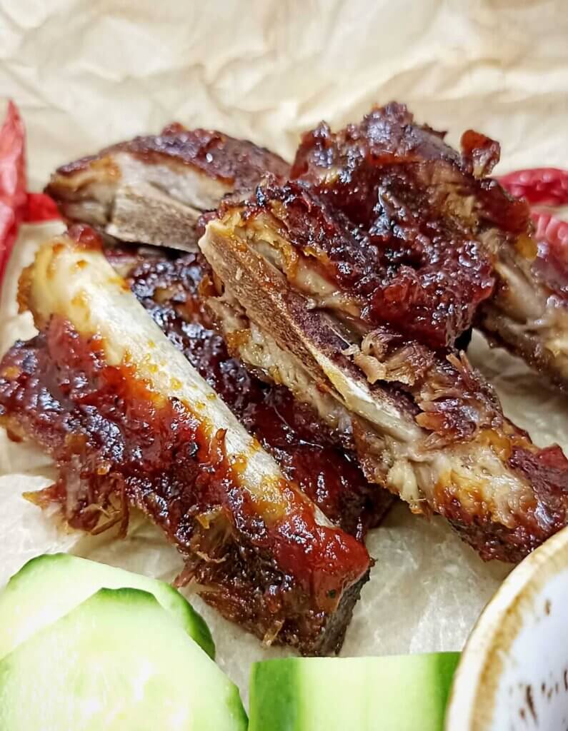 Oven pork ribs with barbecue sauce